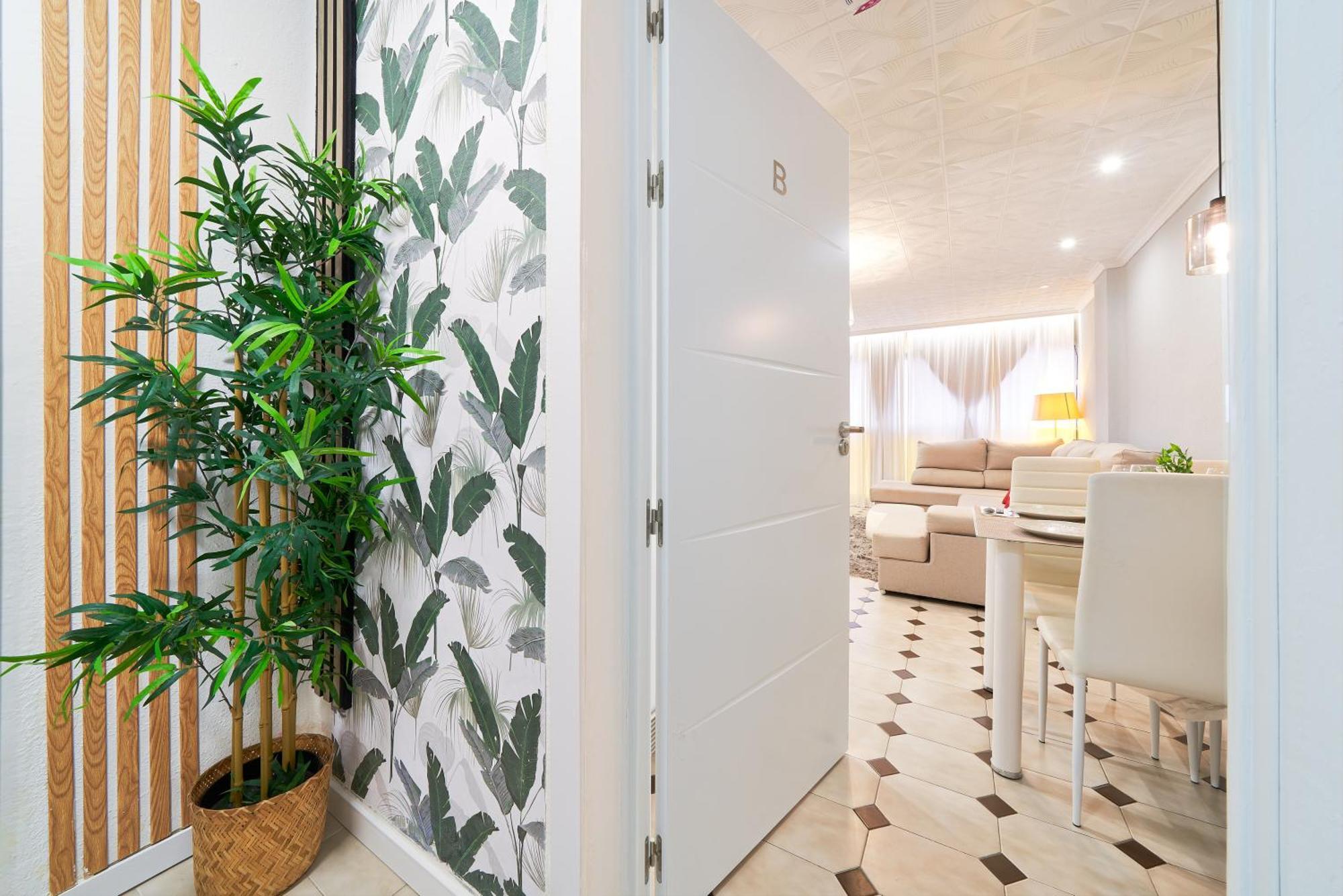Fantastico Apartamento Junto A La Estacion Malaga Bagian luar foto